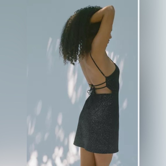 Urban Outfitters Textured Strappy Back Mini Dress Elegant Semi Formal size S - Picture 4 of 5